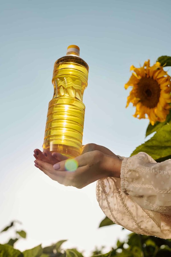 Quels sont les caractères spécifiques de l'huile de tournesol?