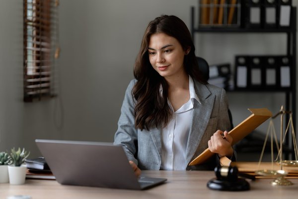 Pourquoi est-il fondamental de faire appel à un expert en marketing pour développer l'image de votre entreprise ?