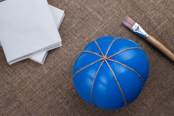 La magie des ballons : créations étonnantes d'un magicien sculpteur